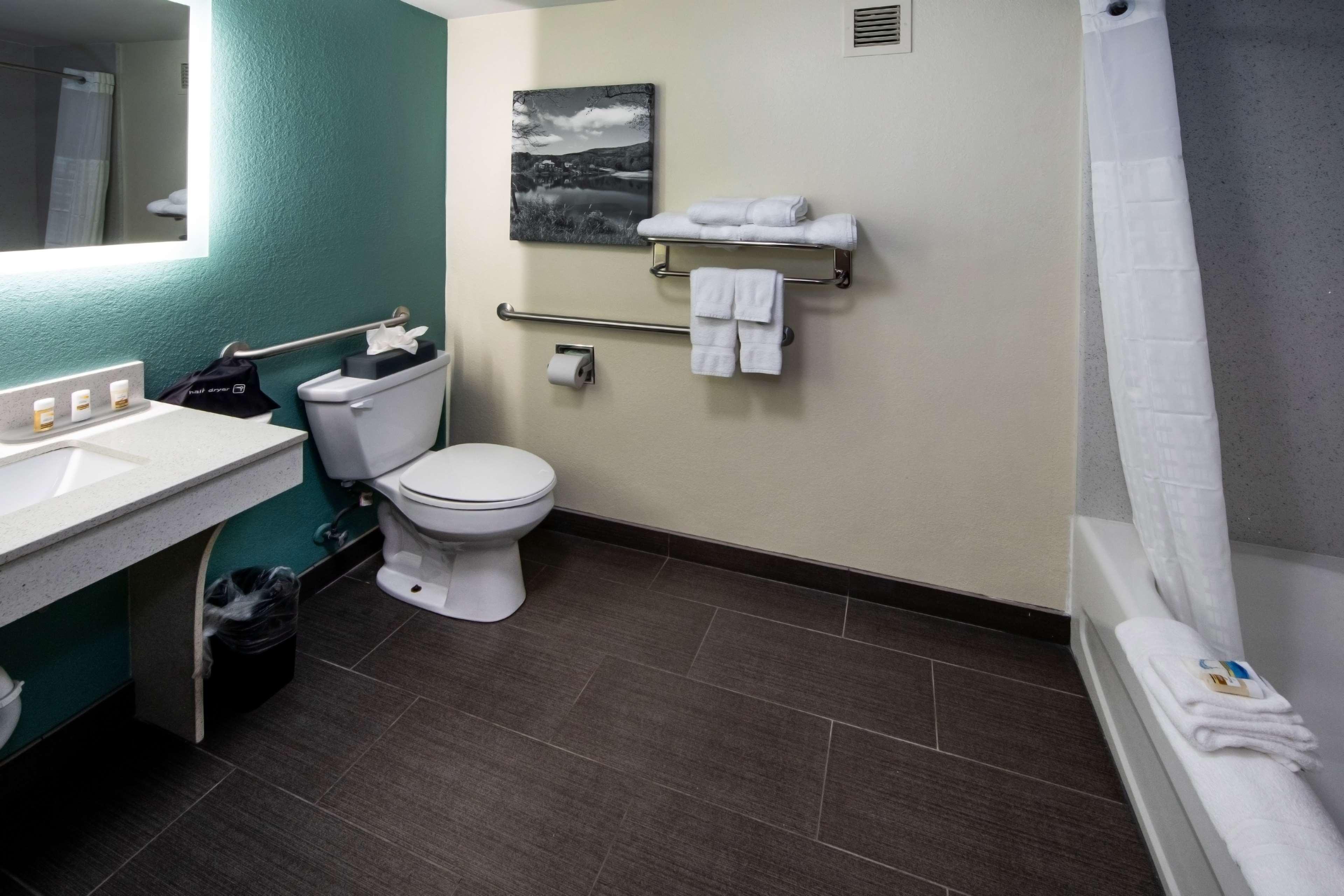 City Express By Marriott Duluth Exterior photo