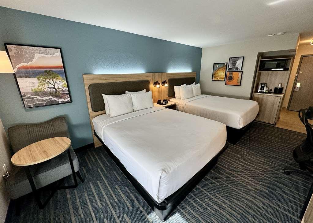 City Express By Marriott Duluth Room photo