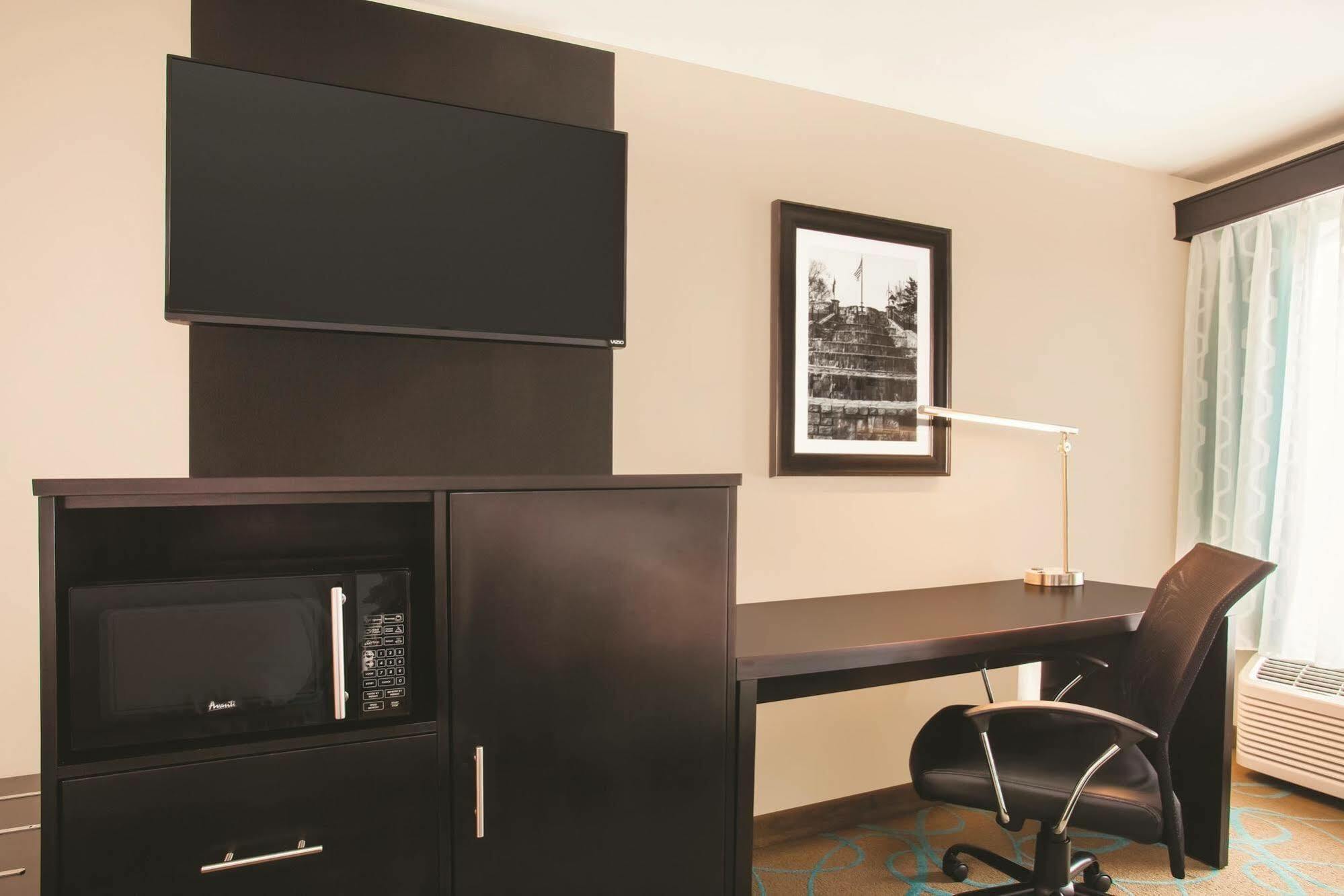 City Express By Marriott Duluth Exterior photo